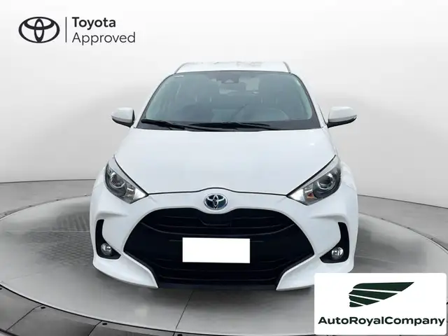 Toyota Yaris view 9