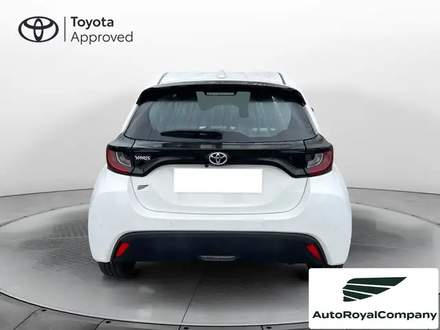 Toyota Yaris view 10