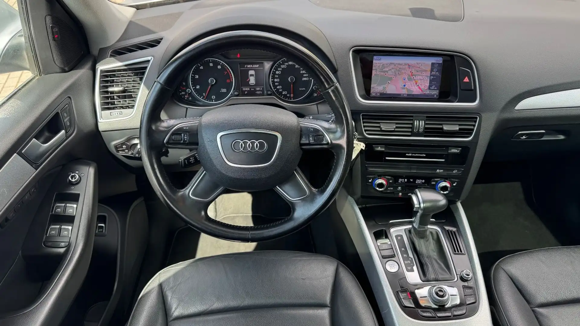 Audi Q5 2.0 TFSI tiptronic quattro Leder Xenon Pano Zilver - 2