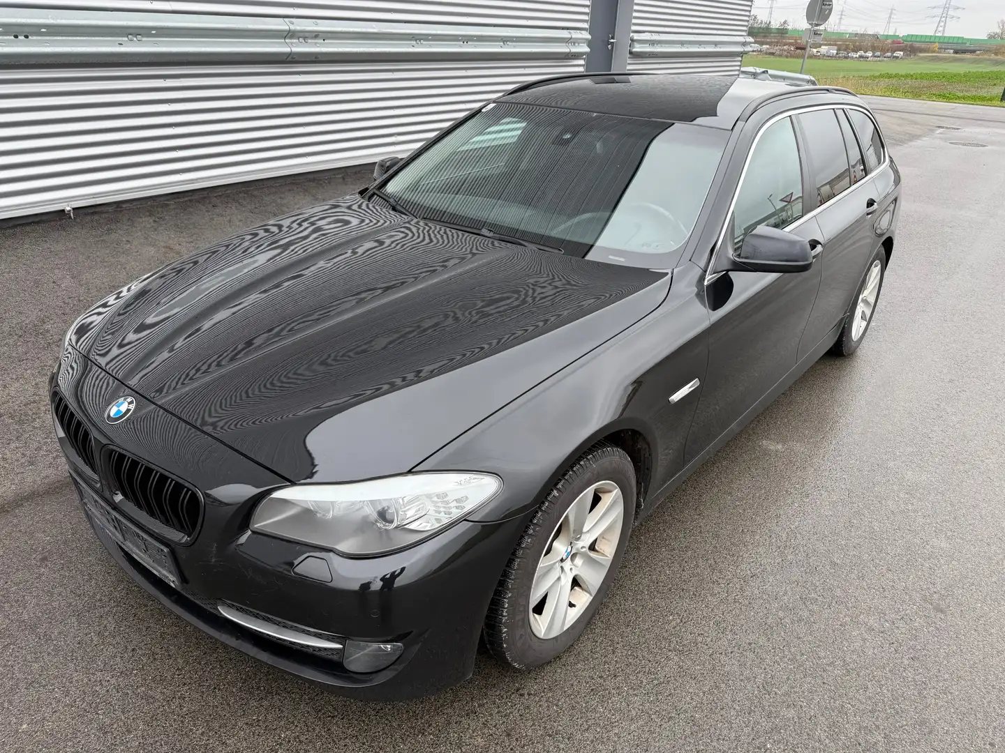 BMW 520 d Touring Österreich-Paket Aut. ID:80 Noir - 1