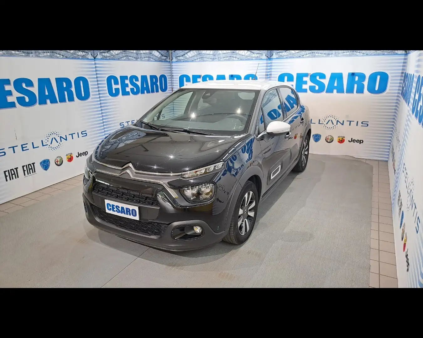 Citroen C3 1.2 PureTech Shine Schwarz - 2