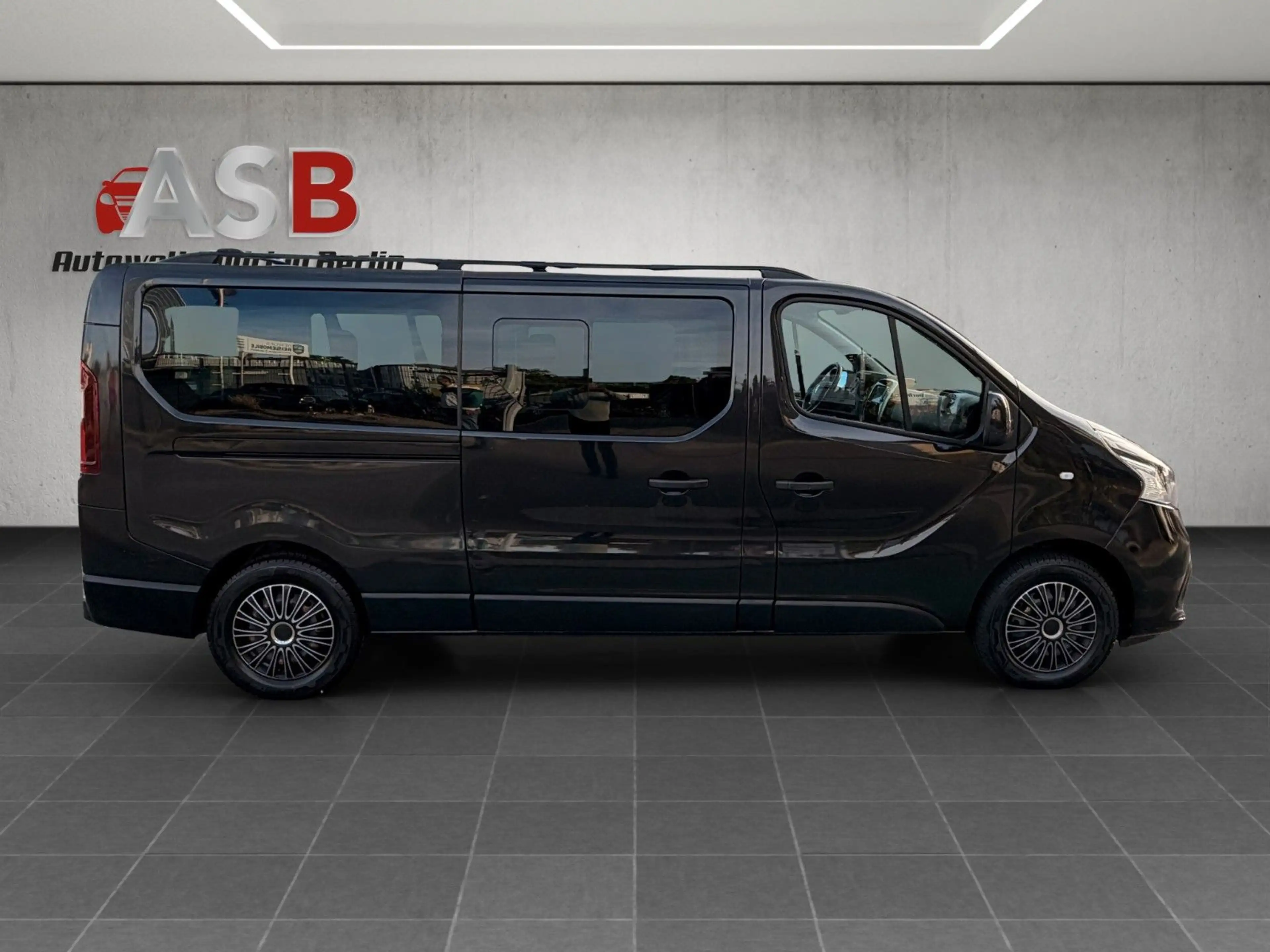 Renault Trafic Combi L2H1 Expression*8-Sitzer*Navi*Klima — photo 11