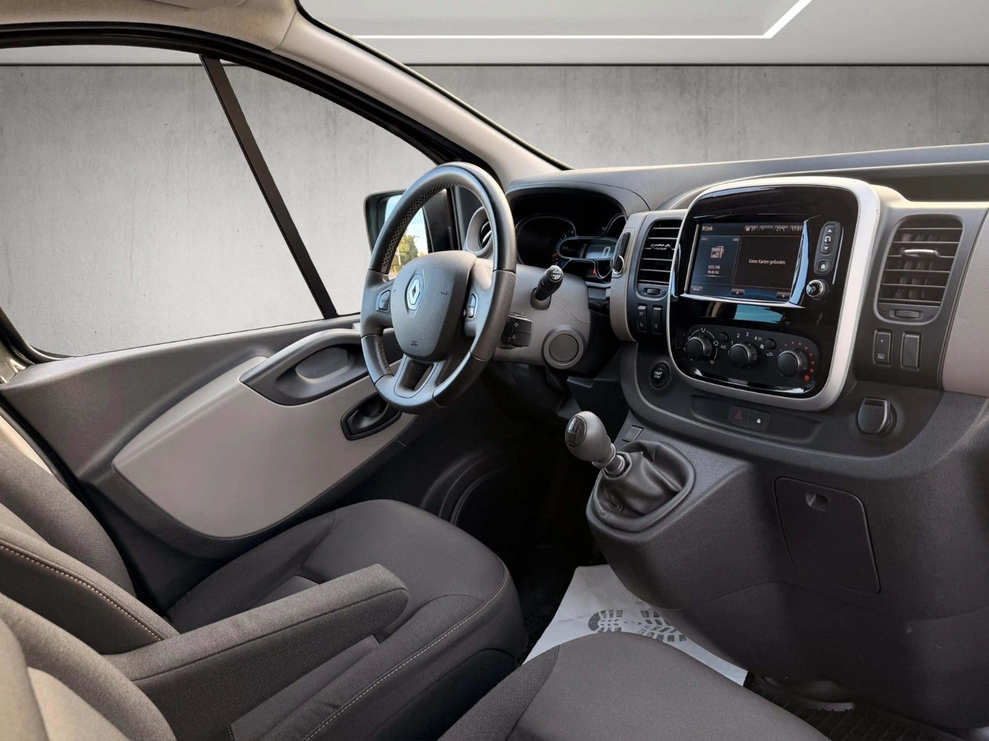 Renault Trafic Combi L2H1 Expression*8-Sitzer*Navi*Klima — photo 9
