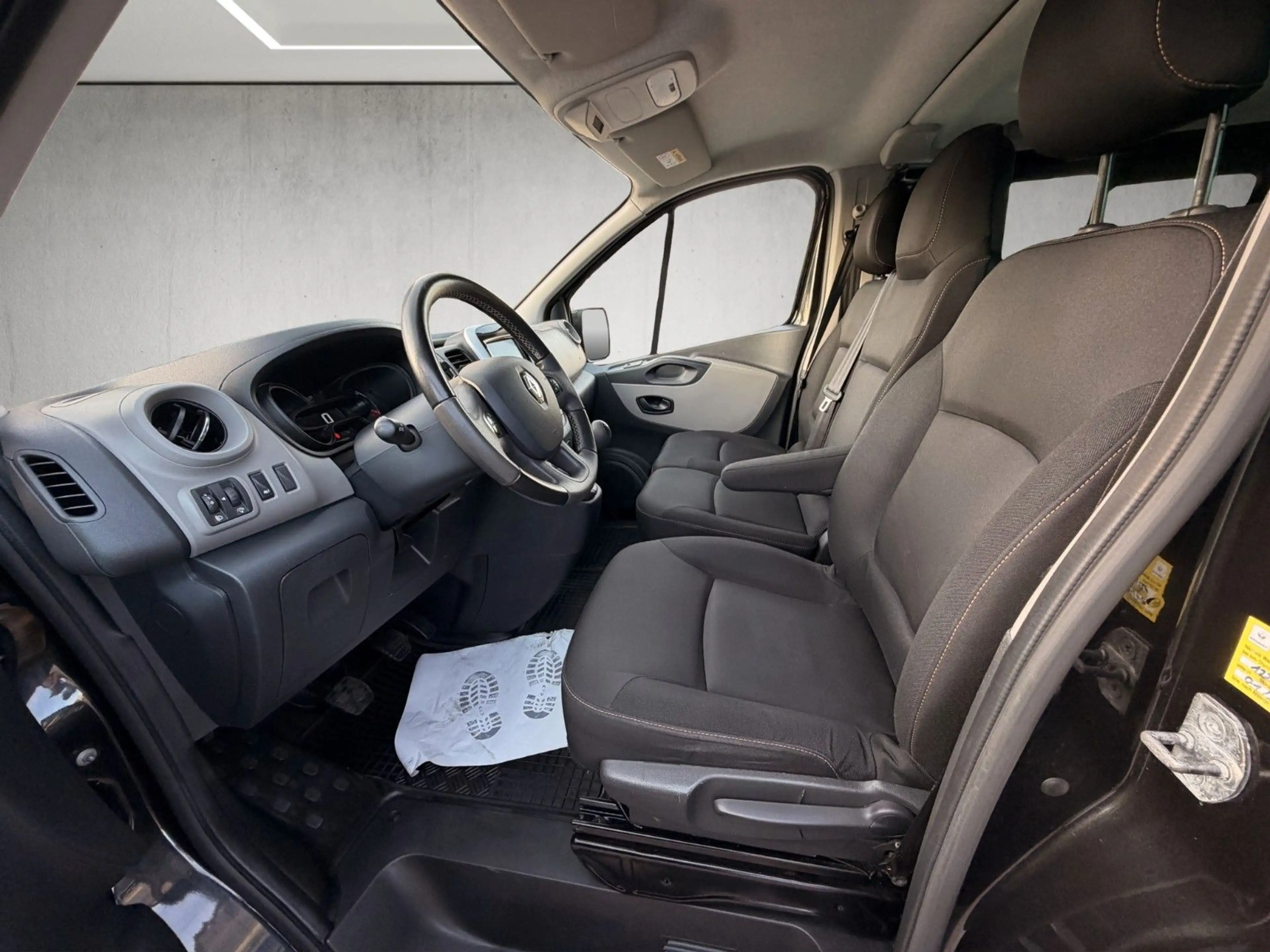Renault Trafic Combi L2H1 Expression*8-Sitzer*Navi*Klima — photo 5