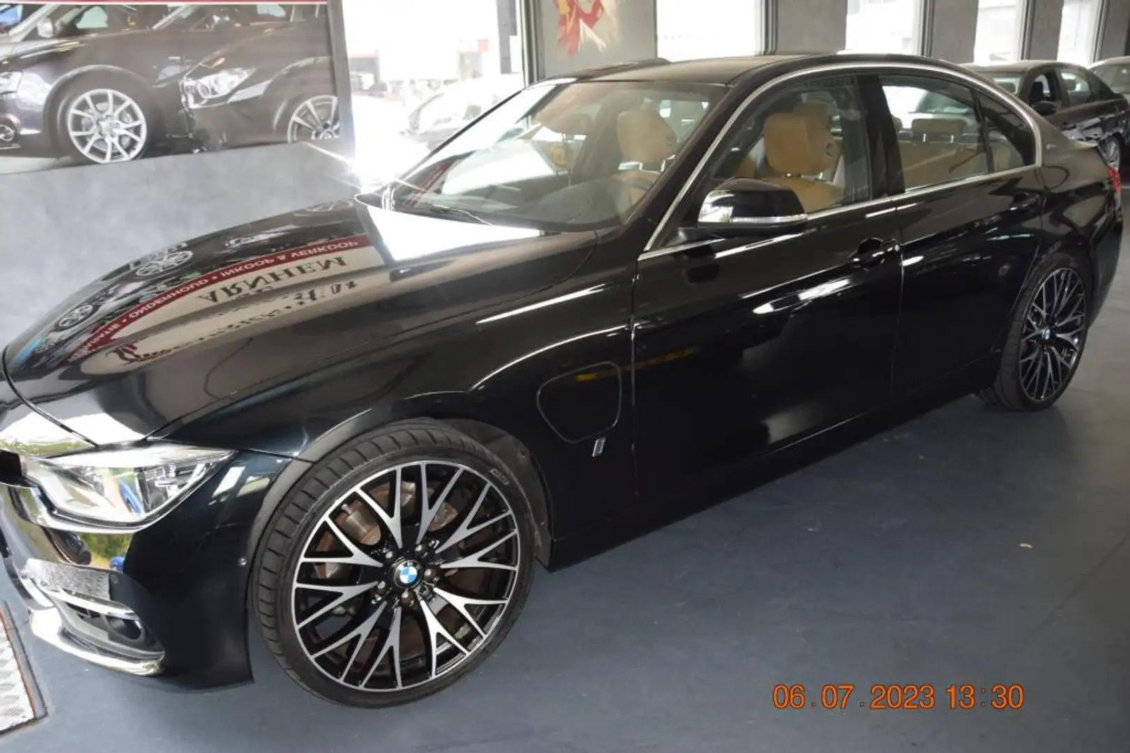BMW 330 3-serie 330e Centennial High Executive Schwarz - 1