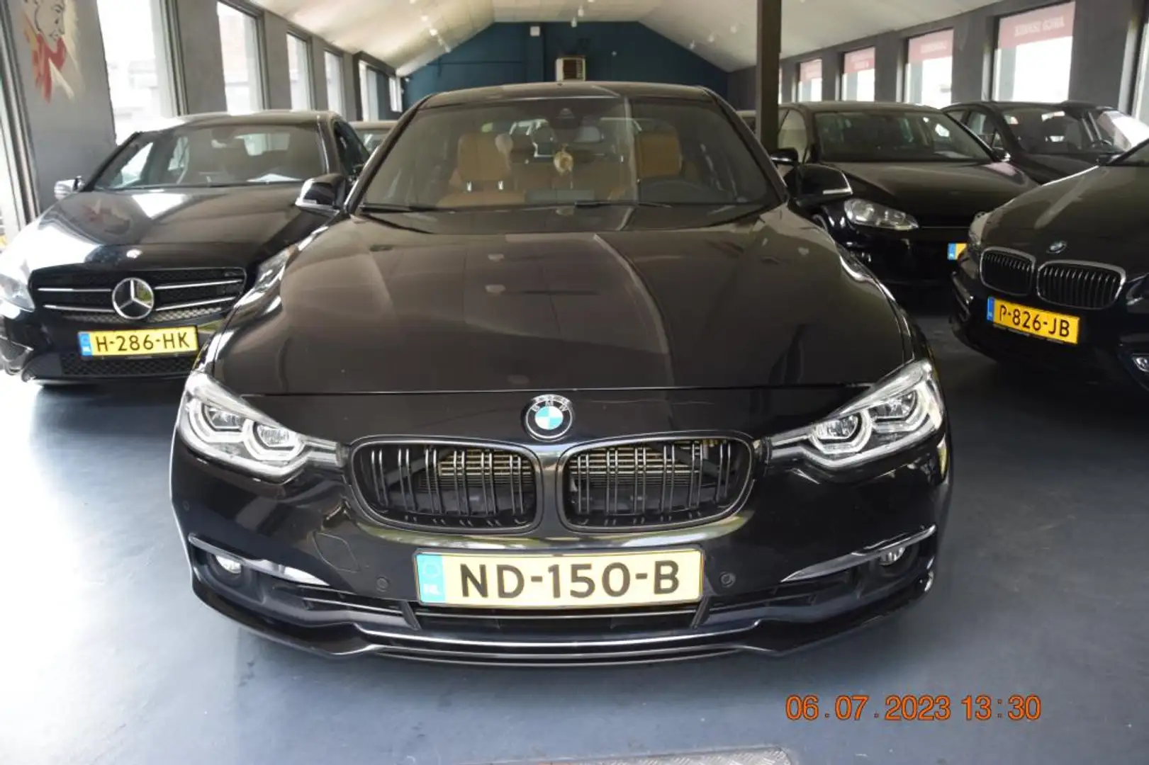 BMW 330 3-serie 330e Centennial High Executive Schwarz - 2