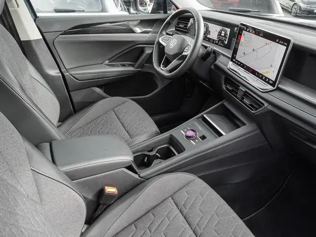 Volkswagen Tayron view 8