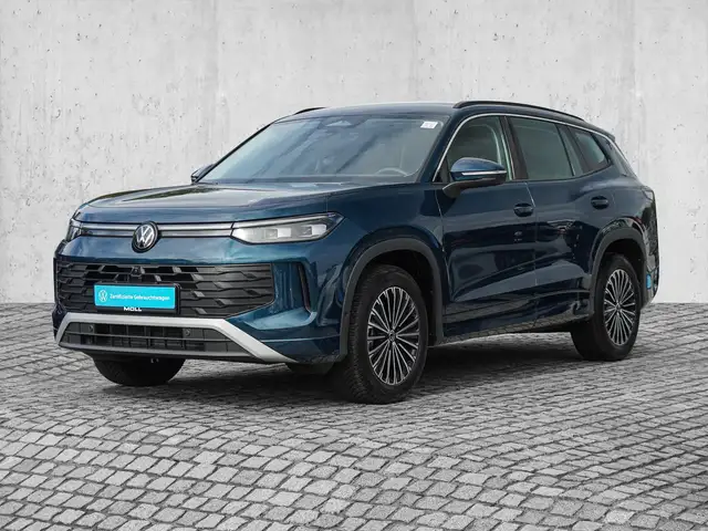 Volkswagen Tayron view 2
