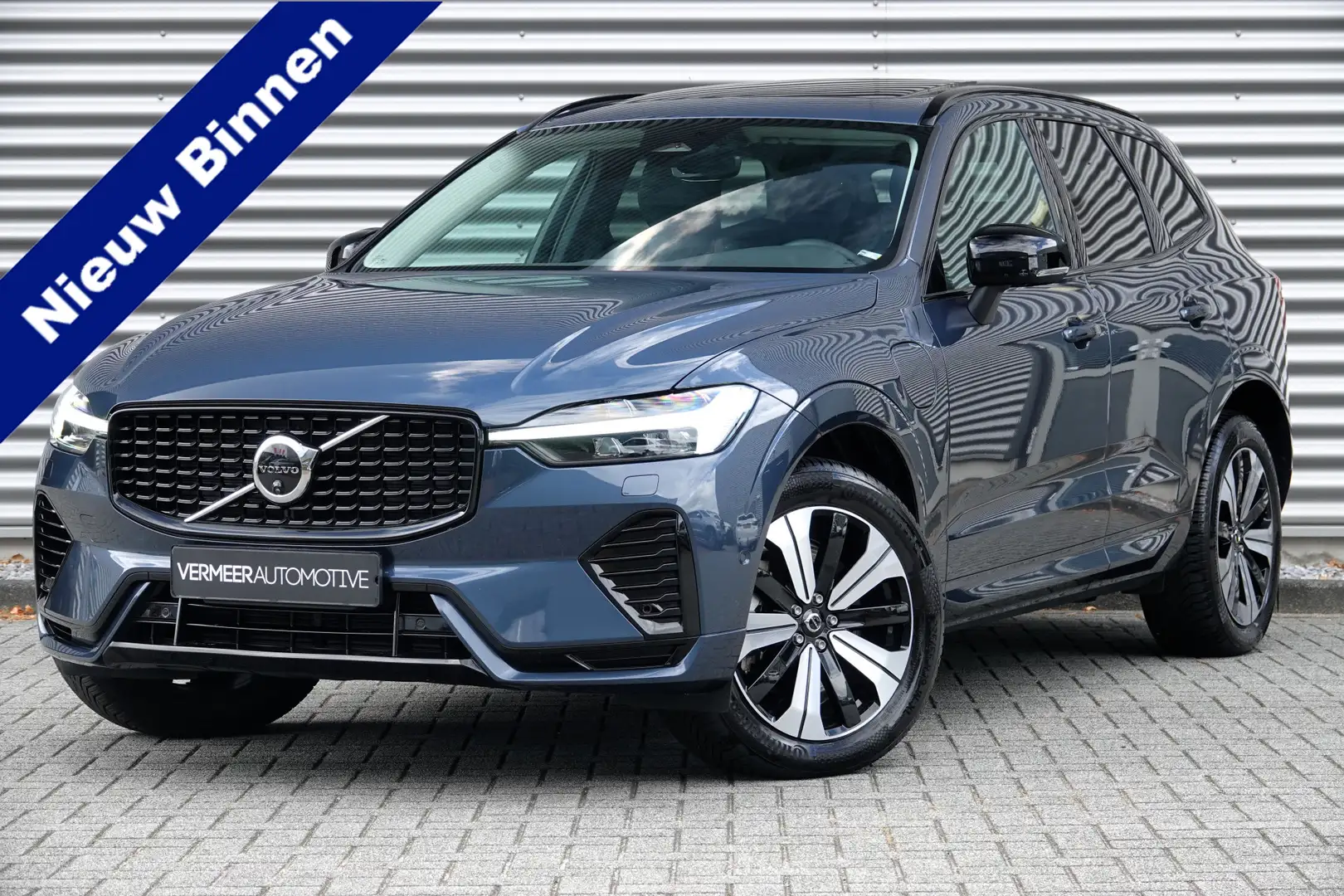 Volvo XC60 2.0 T6 Plug-in hybrid AWD Recharge Plus Dark | Pan Blauw - 1