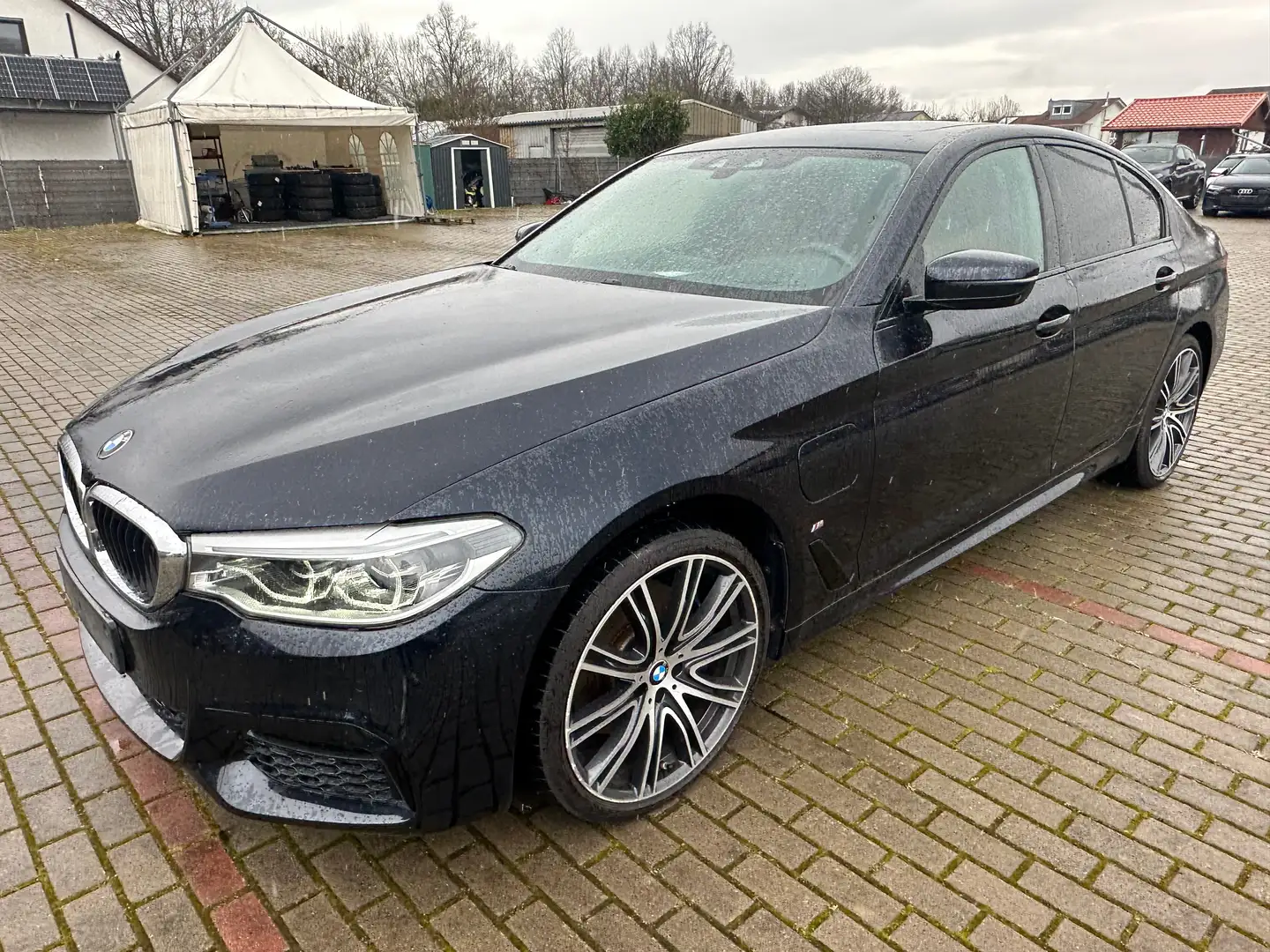 BMW 530 530 e M Sport/GESTIK/KEY/PANO/360 KAM/HEAD UP/LED Schwarz - 1