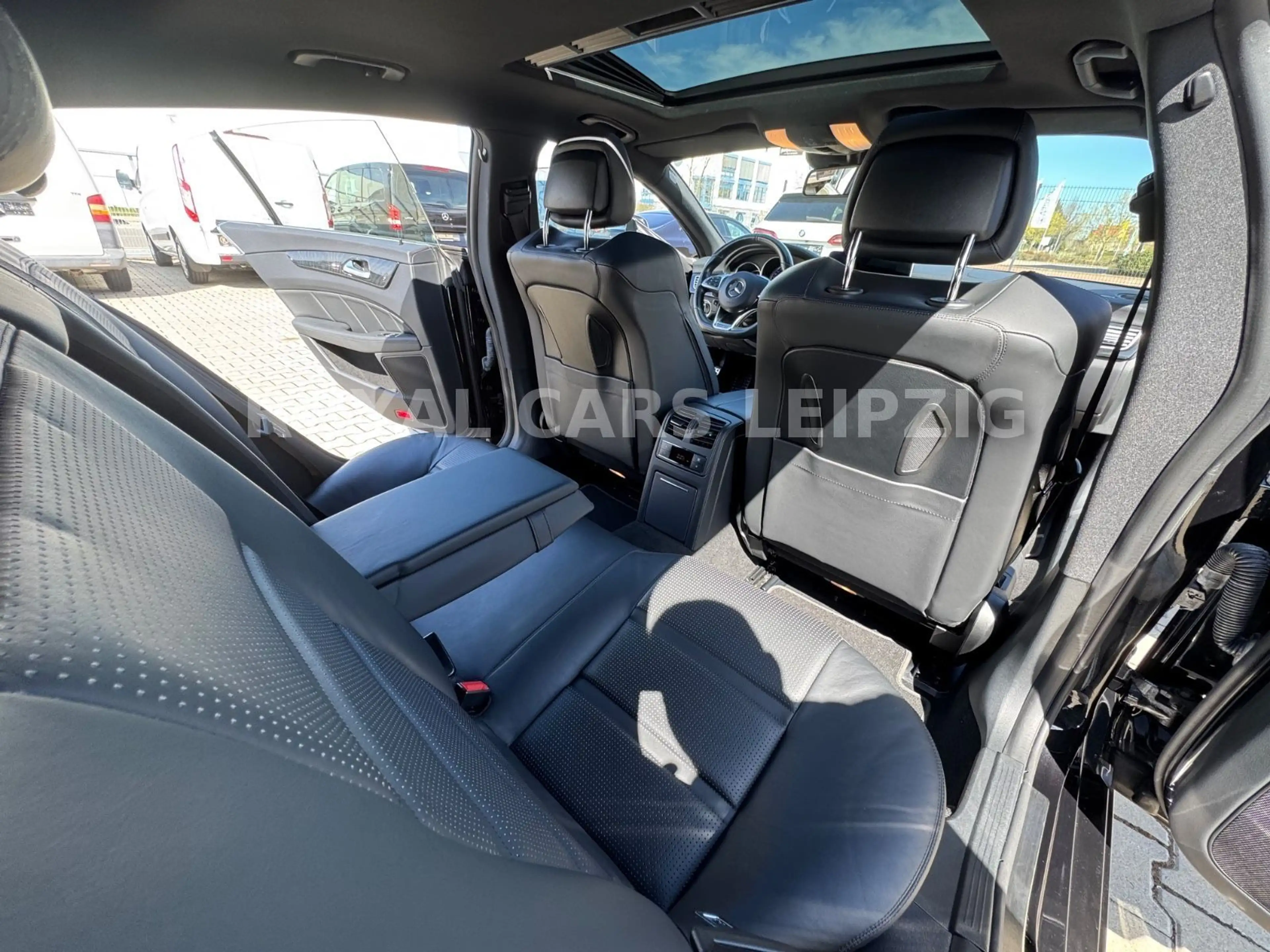 Mercedes-Benz CLS 63 AMG 4M|Keyless/Go|360|MwSt — photo 15