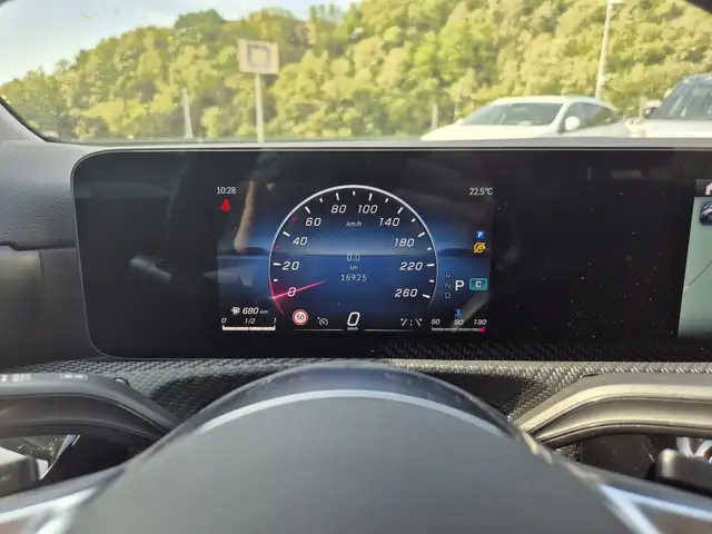 Mercedes-Benz A view 14