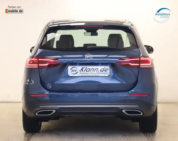 Mercedes-Benz B Class view 7