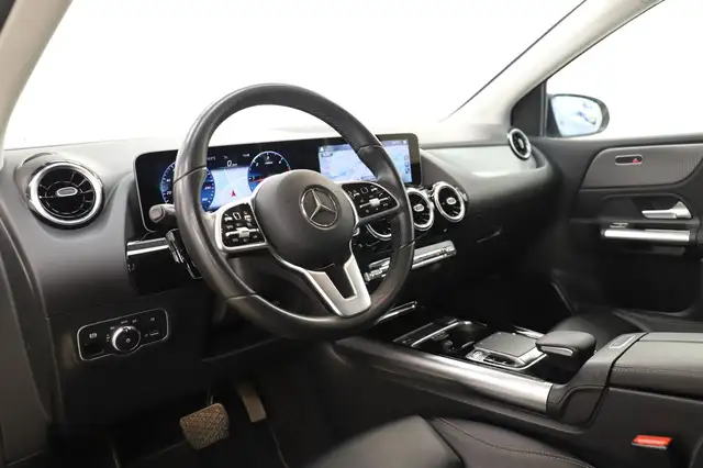 Mercedes-Benz B Class view 13