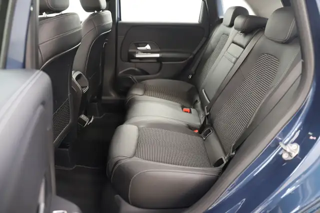 Mercedes-Benz B Class view 11