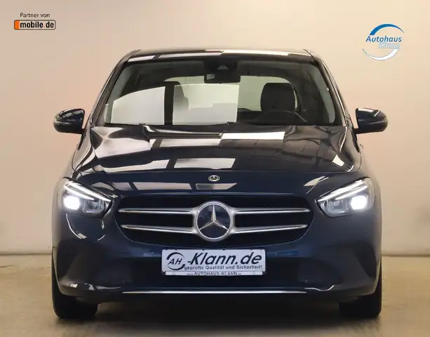 Mercedes-Benz B Class view 2