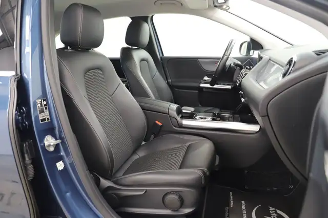 Mercedes-Benz B Class view 10