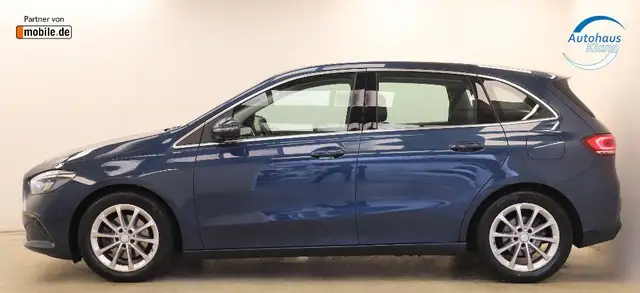 Mercedes-Benz B Class view 4