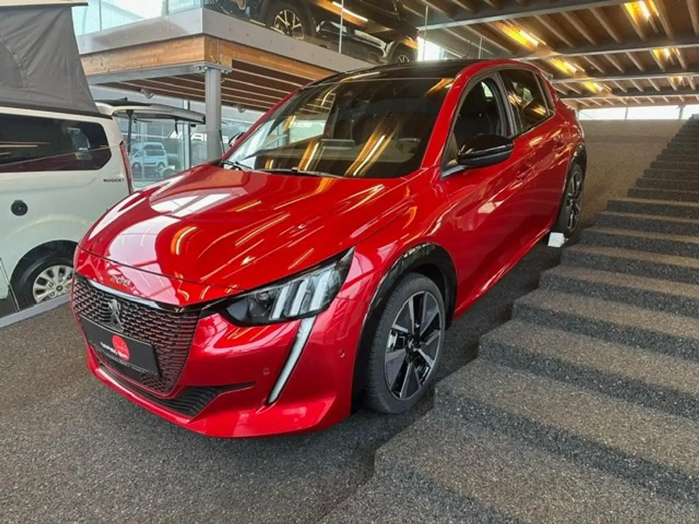 Peugeot 208 (e-) GT Pack Rot - 2