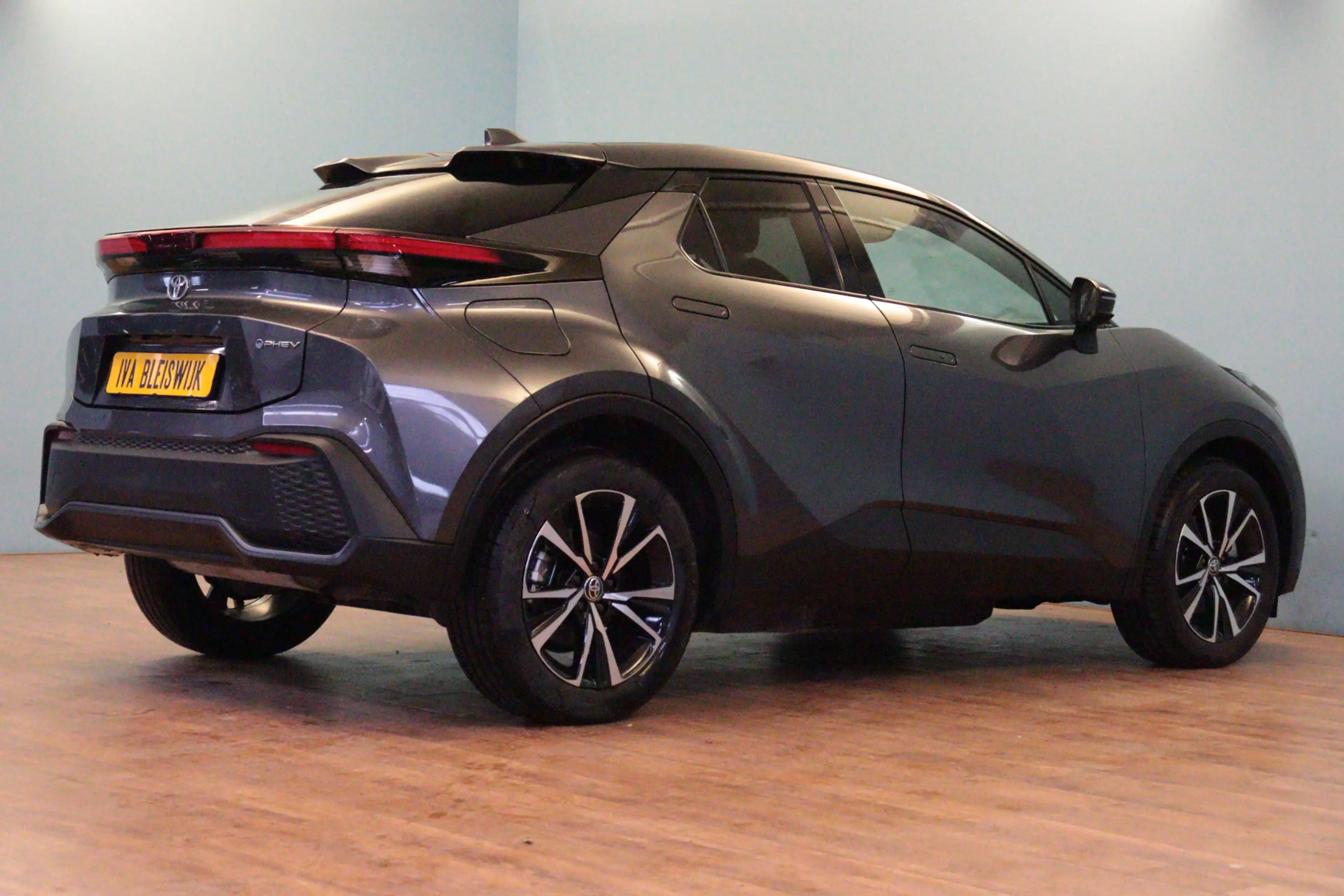 Toyota C-HR 2.0 Plug-in Hybrid 220 Business | APPCONNECT | CAM — photo 3