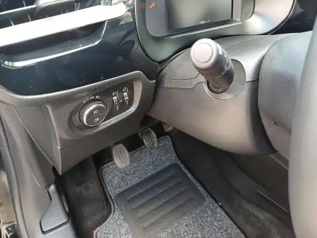 Opel Corsa view 5