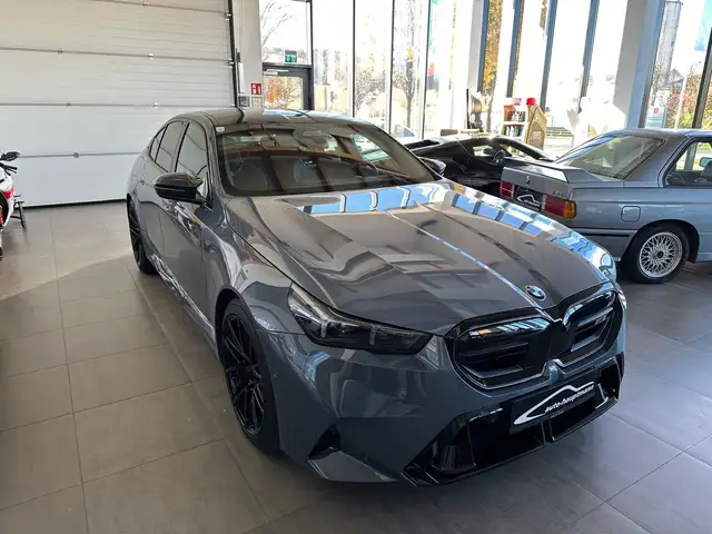 BMW M5 Ansicht 2
