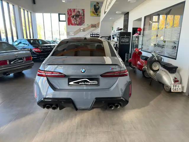 BMW M5 Ansicht 5
