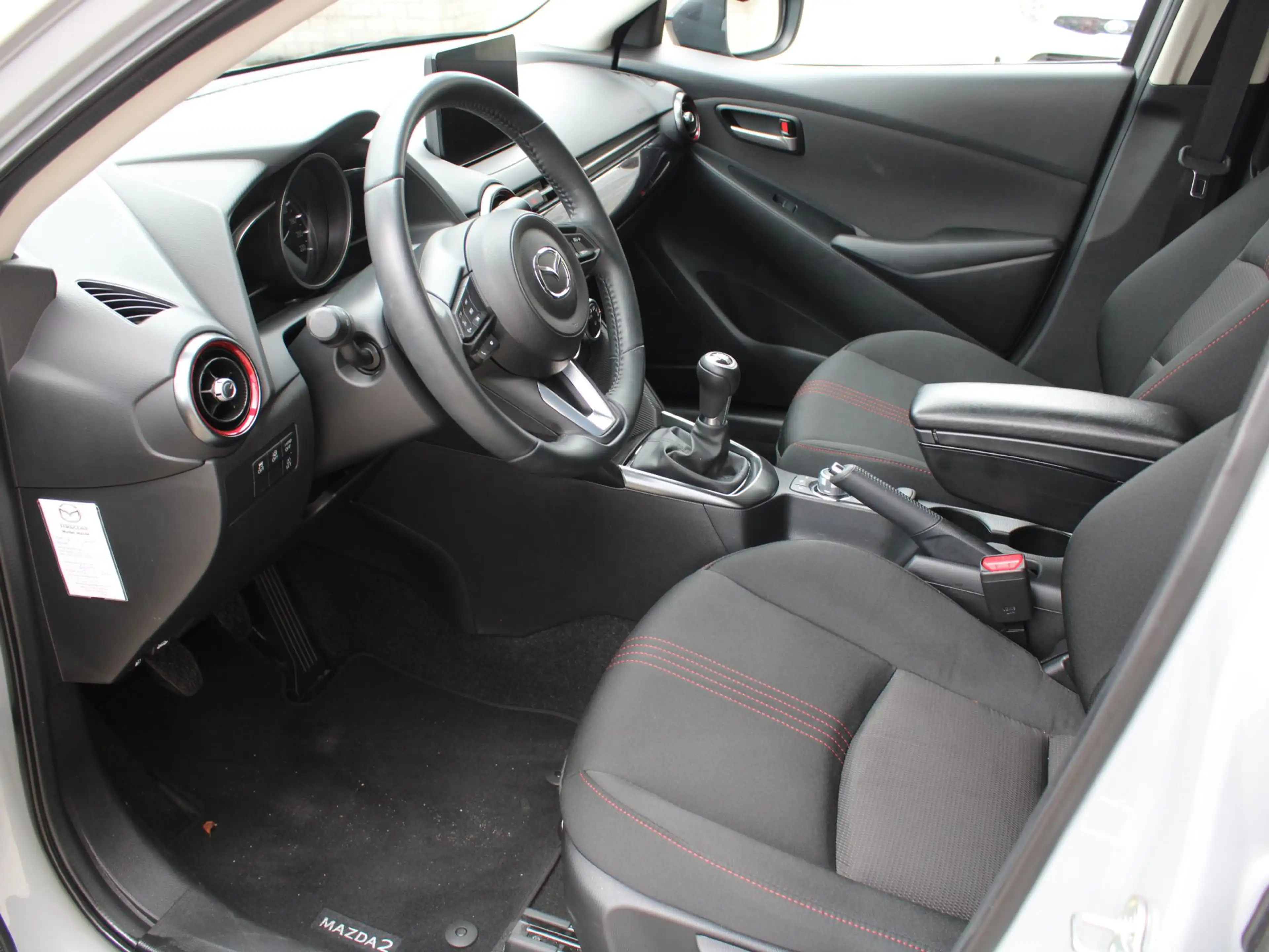Mazda 2 1.5 e-SkyActiv-G 90 Homura | APPLE CARPLAY/ANDROID — photo 2