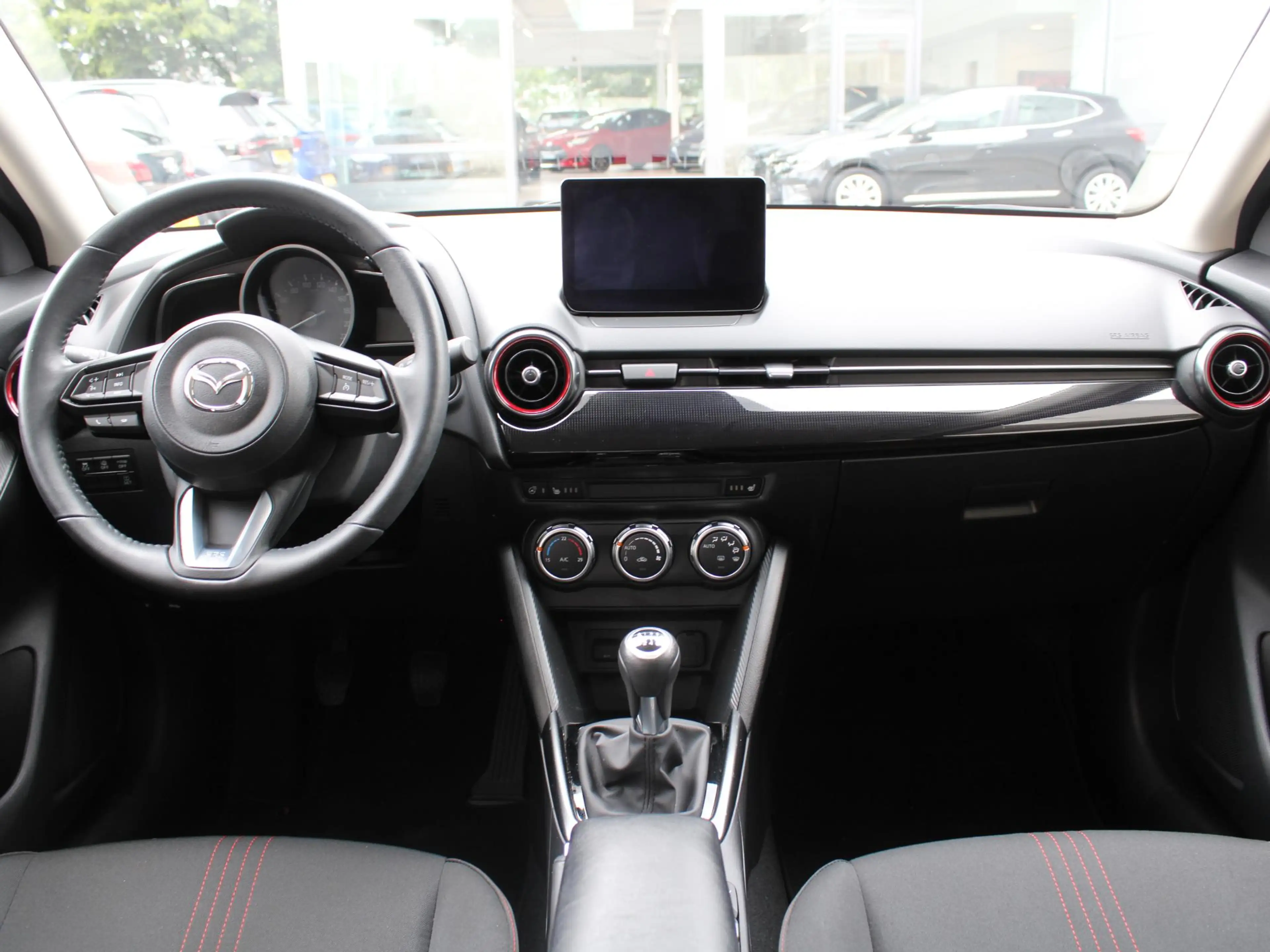 Mazda 2 1.5 e-SkyActiv-G 90 Homura | APPLE CARPLAY/ANDROID — photo 10