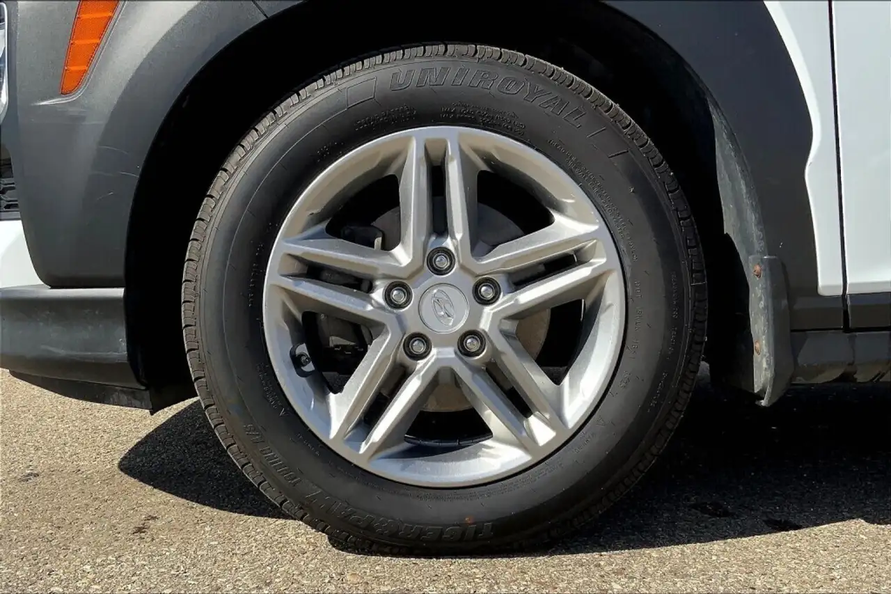 Hyundai KONA снимка Hyundai KONA