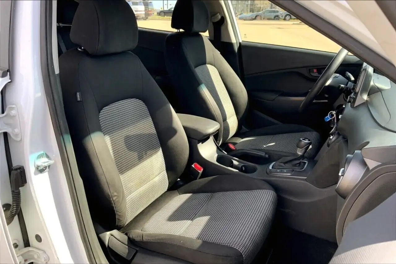 Hyundai KONA снимка Hyundai KONA
