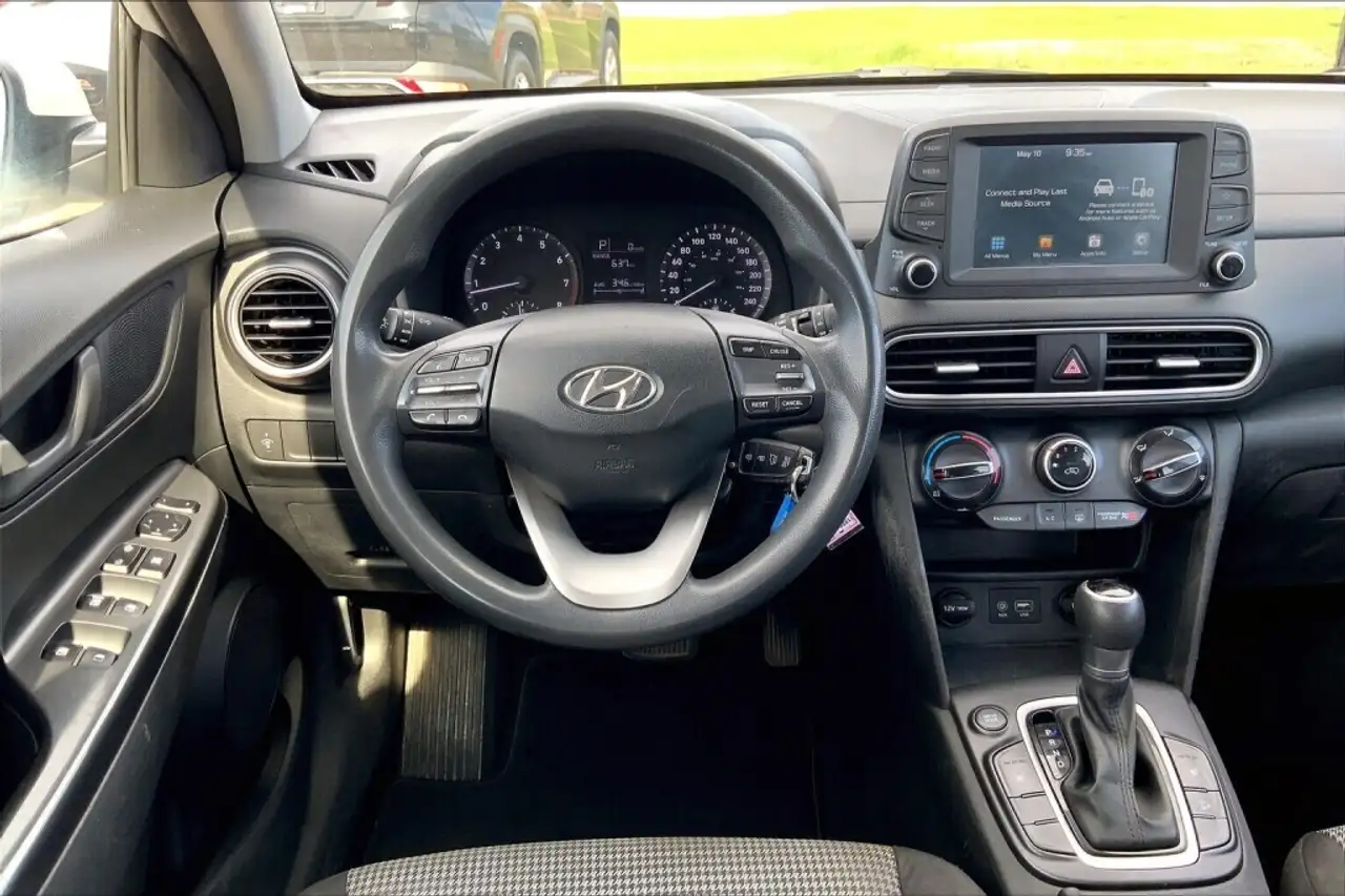 Hyundai KONA снимка Hyundai KONA