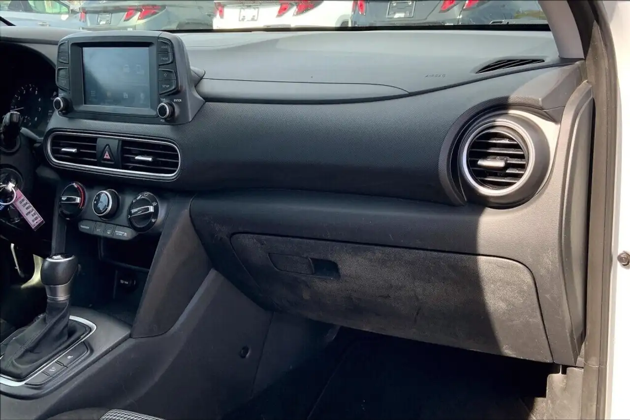 Hyundai KONA снимка Hyundai KONA