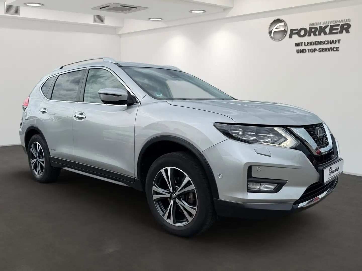 Nissan X-Trail 1.3  N-Connecta 360 Winterräder 1. Hand Silber - 2