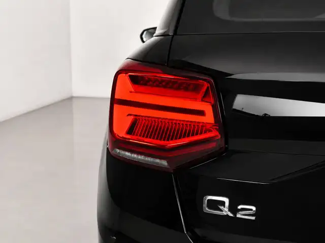 Audi Q2 view 7