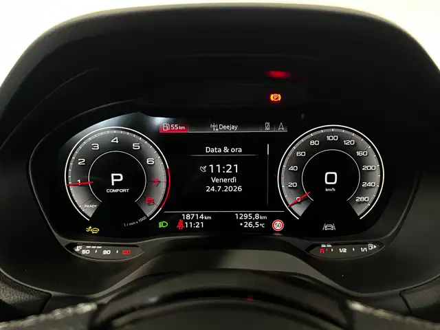 Audi Q2 view 15