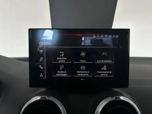 Audi Q2 view 17