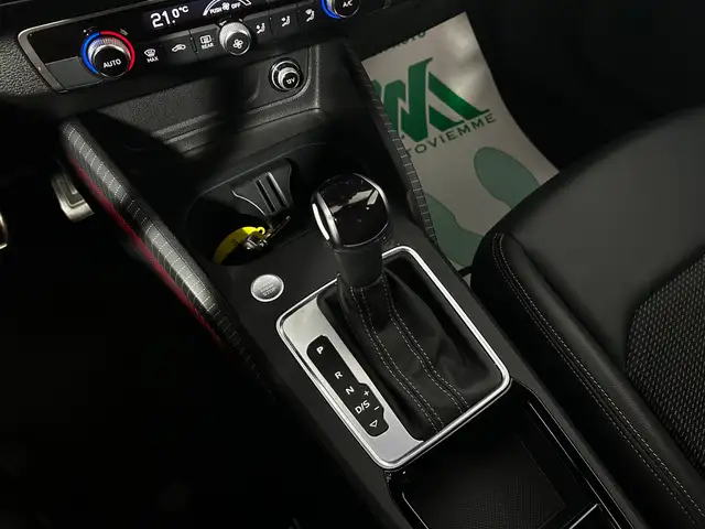Audi Q2 view 22