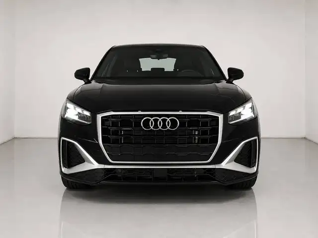 Audi Q2 view 3