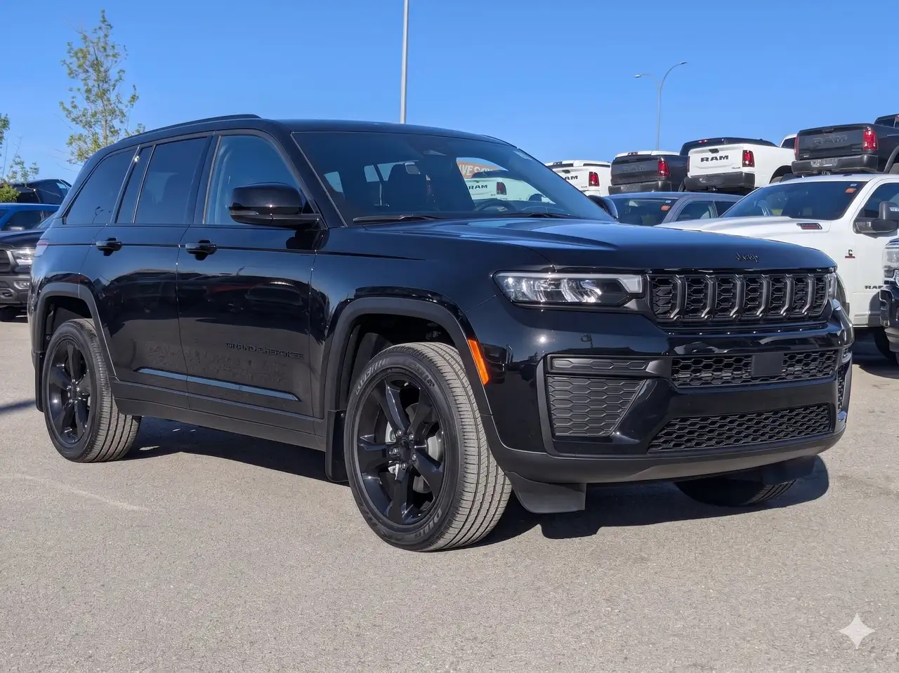 Jeep Grand Cherokee снимка Jeep Grand Cherokee