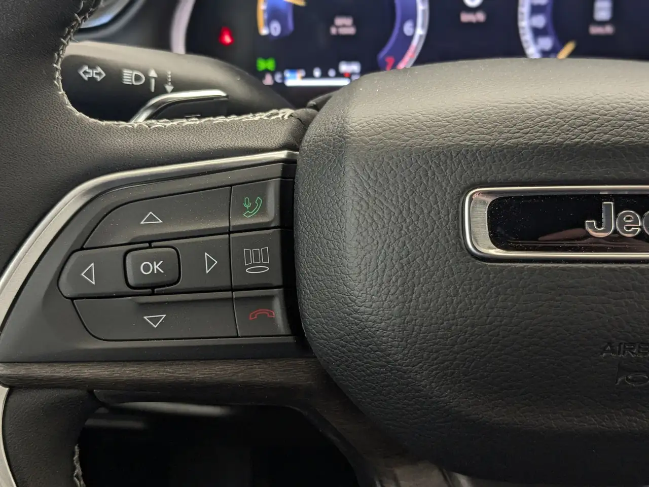 Jeep Grand Cherokee снимка Jeep Grand Cherokee