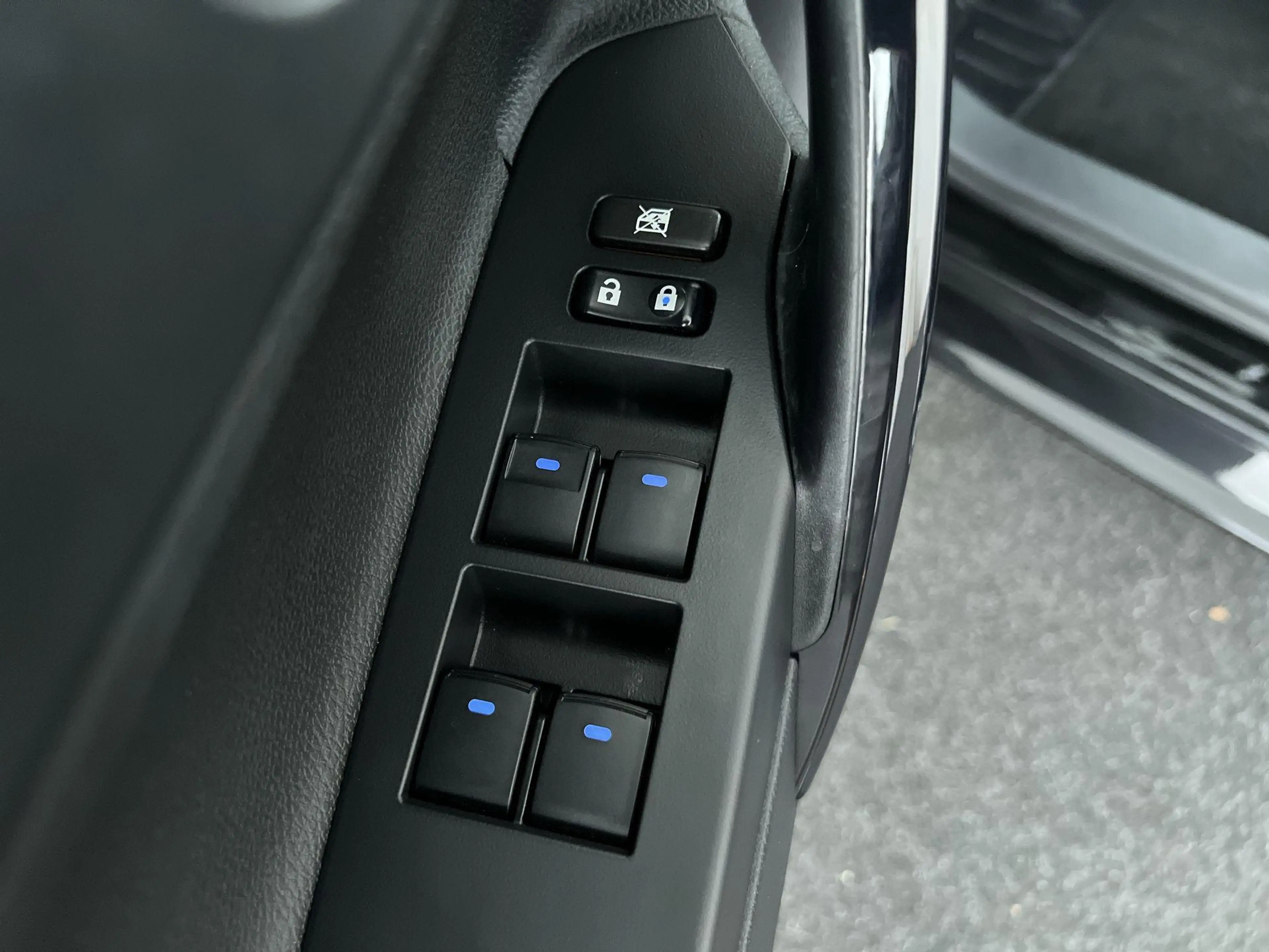 Toyota Auris 1.8 Hybrid Executive — photo 12