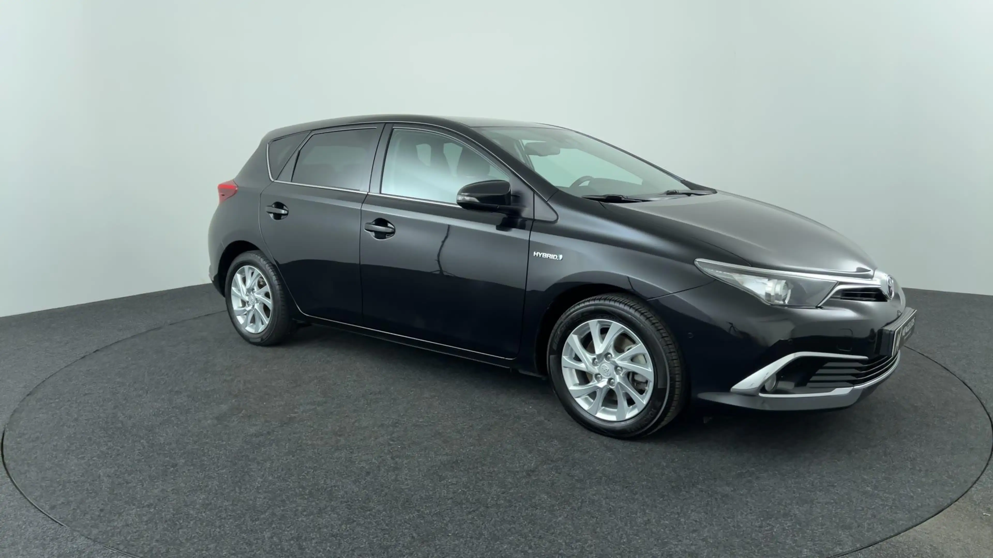 Toyota Auris 1.8 Hybrid Executive — photo 7