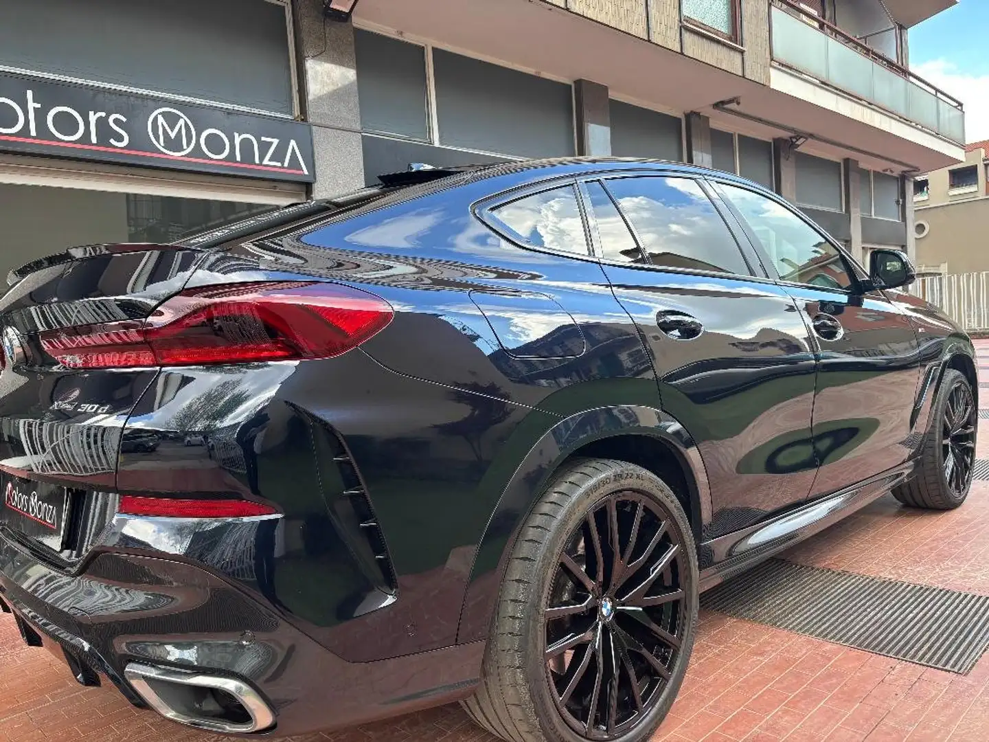 BMW X6 xdrive30d mhev 48V Msport - cerchi da 22"- iva esp Nero - 1
