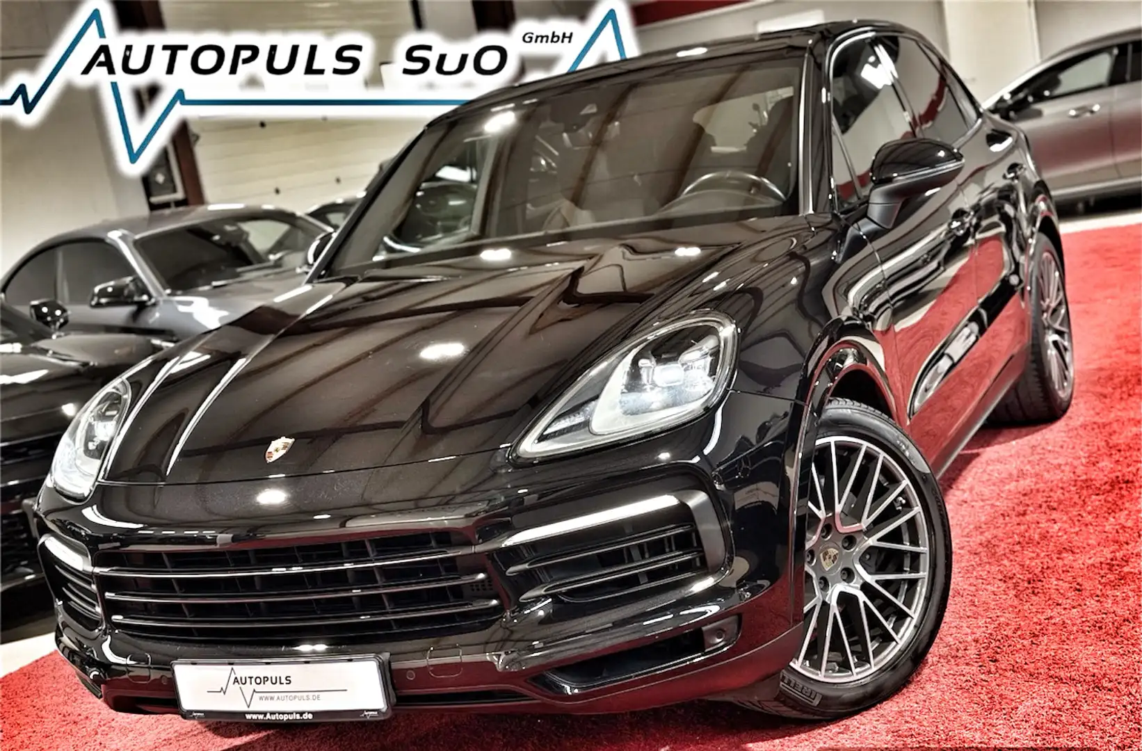 Porsche Cayenne PDLS*LUFT*CARPLAY*AHK*AMBIENTE*R-KAMERA Schwarz - 1