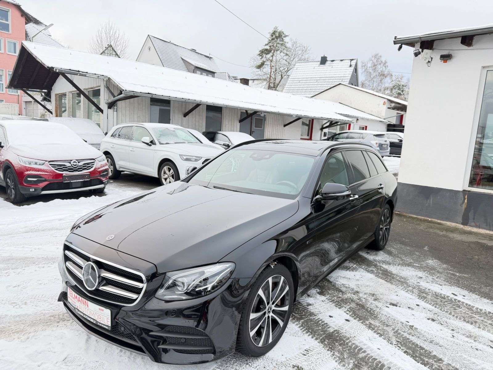Second hand Mercedes Benz E-Class 300