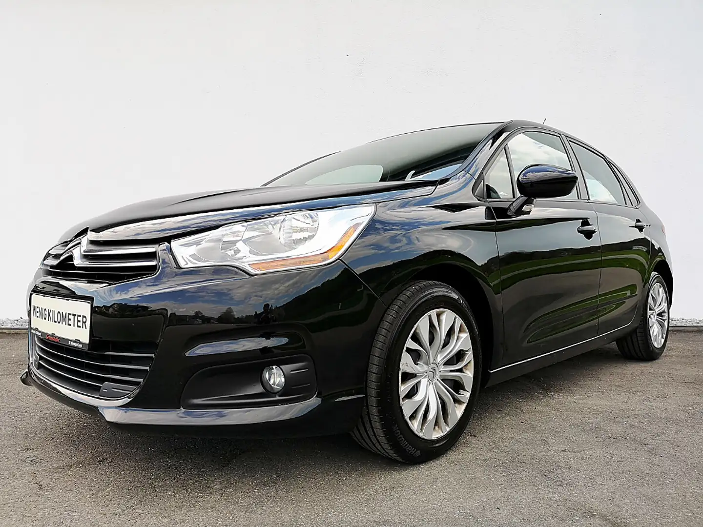 Citroen C4 BlueHDi 100 S&S Feel Schwarz - 2