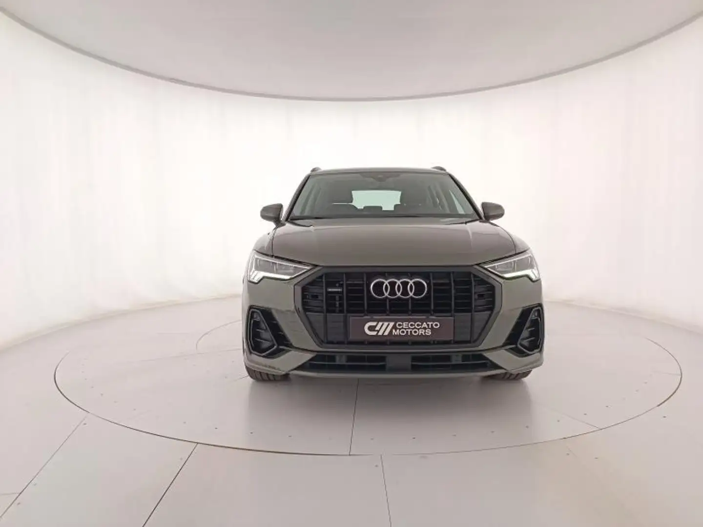 Audi Q3 40 2.0 tdi Business Advanced quattro 190cv Grigio - 2