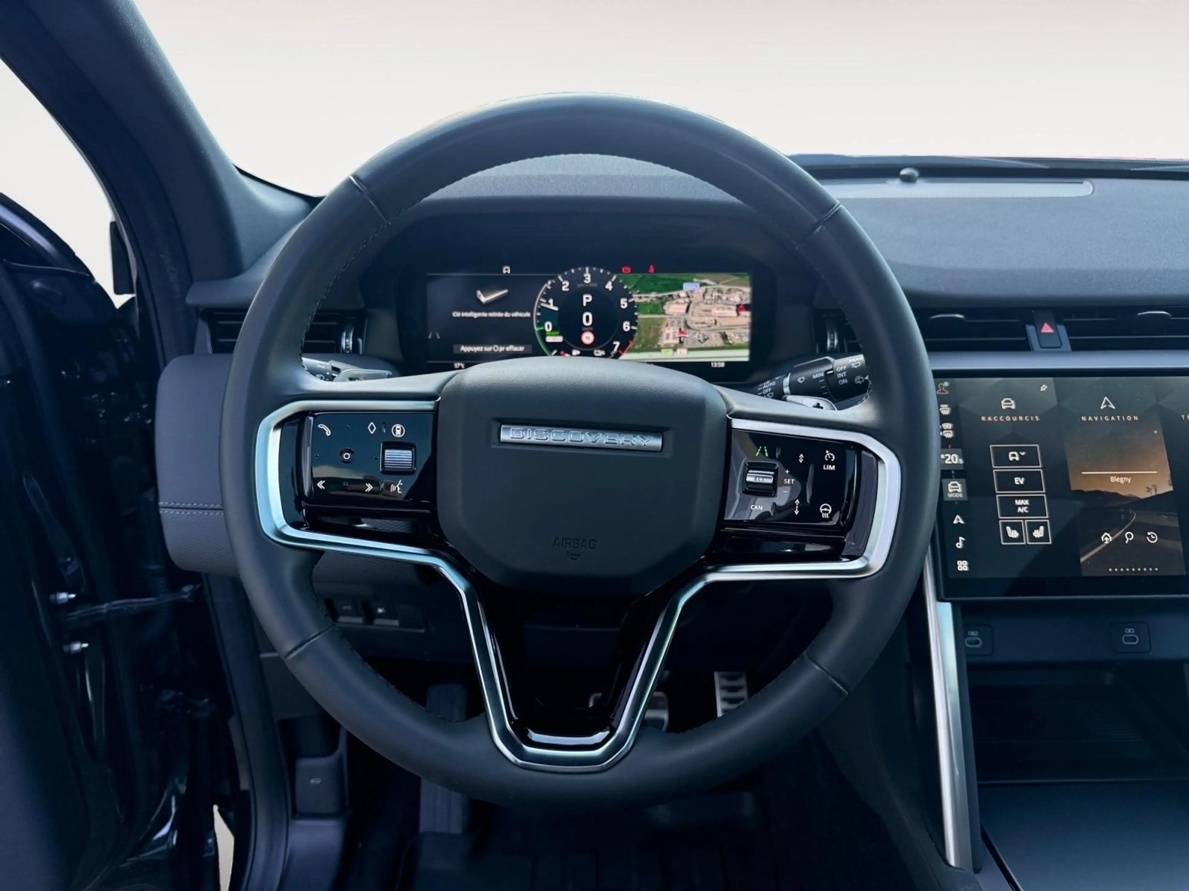 Land Rover Discovery Sport DYNAMIC SE DEPOT VENTE — photo 11