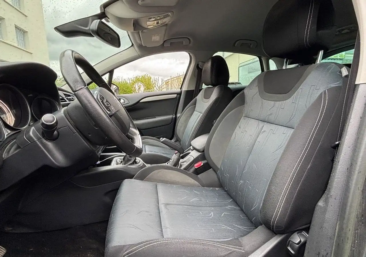 Citroen C4 Berline — photo 9